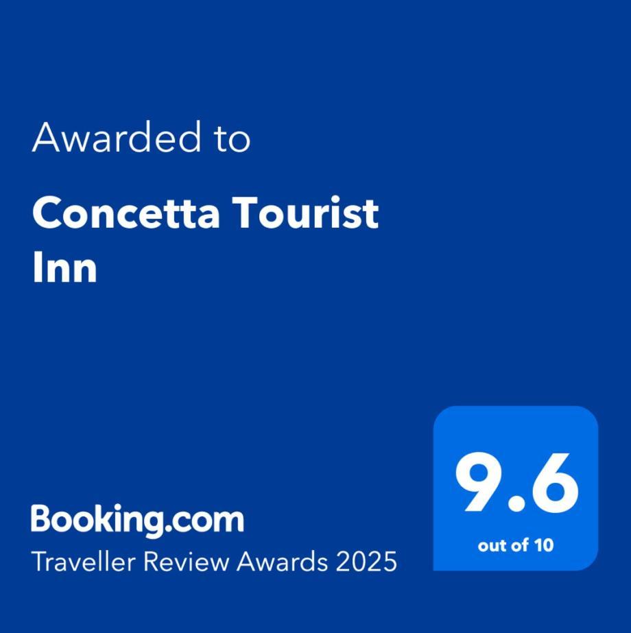 Concetta Tourist Inn Manolo Fortich Exteriör bild